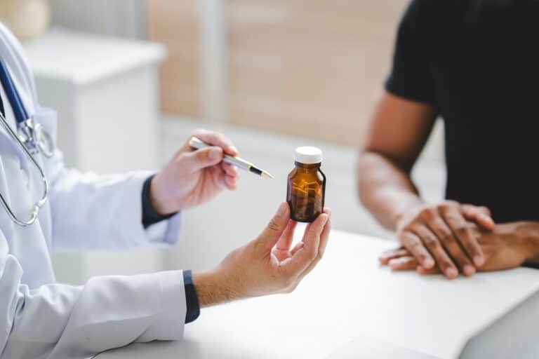 Doctor recommending tamoxifen, how to take it, examination, treatment and tips on what to follow while taking it