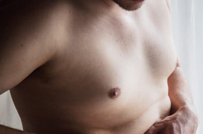 guy showing chest growth